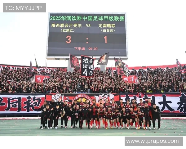 球迷心目中的足球明星榜单揭晓他们的魅力与成就引发热议 球迷心目中的足球明星榜单揭晓他们的魅力与成就引发热议